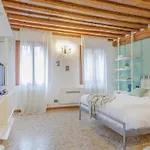 Venetian Charm X3 Near San Marco & Rialto With Ac & Wifi דירה