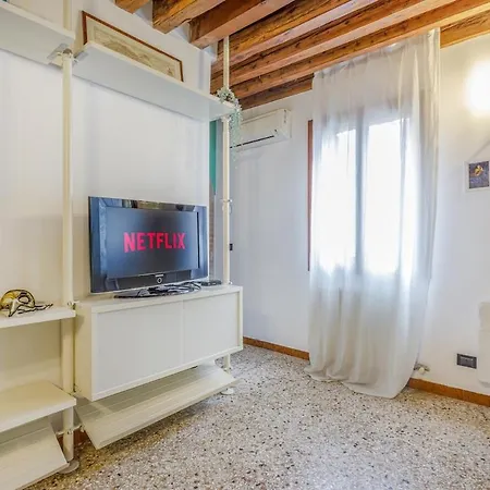 Venetian Charm X3 Near San Marco & Rialto With Ac & Wifi Appartement *